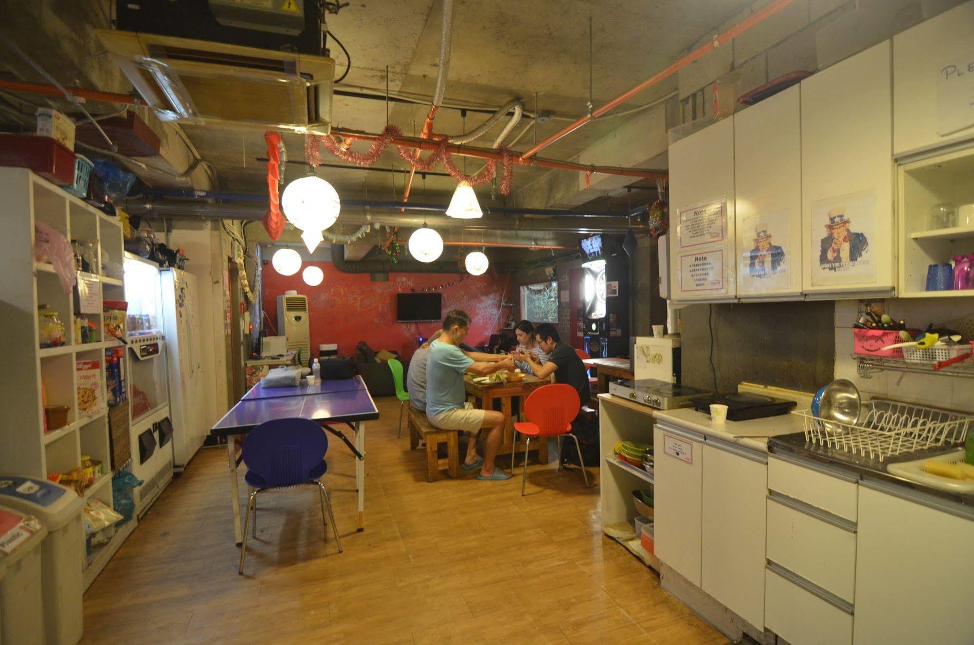 Yakorea Hostel Hongdae Seúl Exterior foto